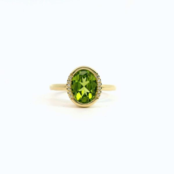 14K Yellow Gold Peridot and Diamond Ring - Image 5