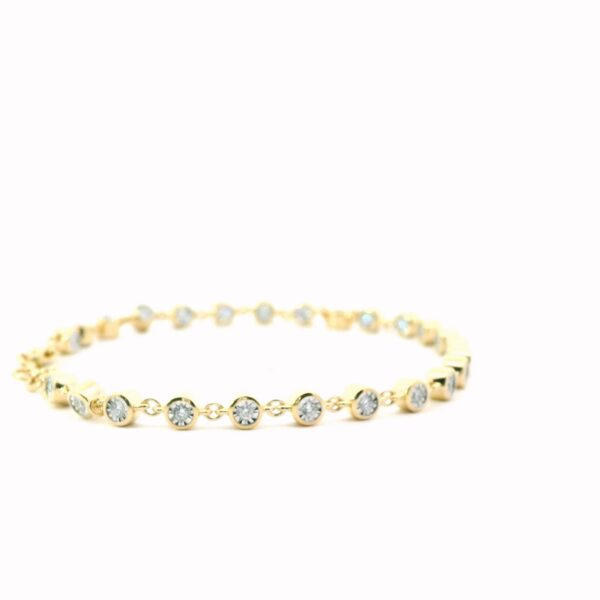 14K Yellow Gold and Diamond Close Station Bracelet - Image 3